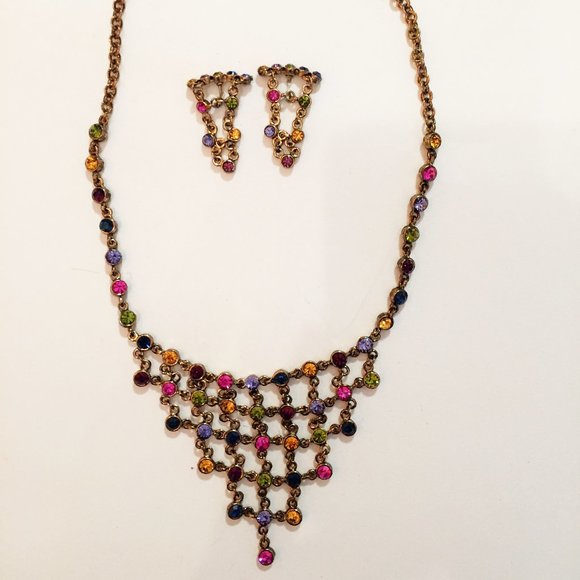 Costume Jewelry Necklace & Earrings Set - Picture 1 of 4